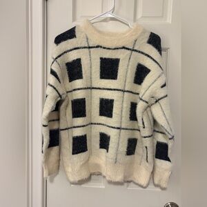 Unbranded Heavyweight Super Soft Cream/Black Crewneck Sweater